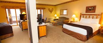 Royal Bear Suite Grand Mound Accessible Suites Greatwolf Com Suites Great Wolf Lodge Great Wolf Lodge Williamsburg