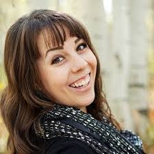 Tiffany Collette's Instagram, Twitter & Facebook