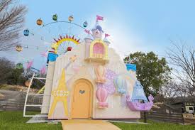 Create different layouts by changing the direction of the building to create a wider room, and a front garden in which various playground equipment can be placed. Sakai City An Outdoor Theme Park Sylvania Park That Recreates The World Of The Sylvanian Families Will Open On March 20 Sup Osaka