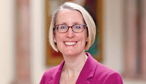 Sarah Cooke's Instagram, Twitter & Facebook