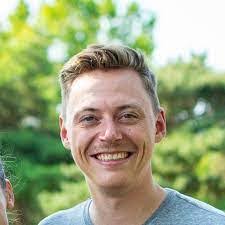 Kevin Stratton's Instagram, Twitter & Facebook