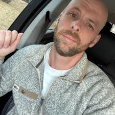 What is a decent gaming PC build for 1200?