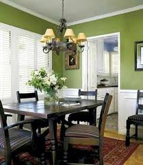 But its function has also grown, in addition to being a place to eat, as well as a place for family chat, gatherings, and family meetings. Decoracion En Verde Limon Green Dining Room Home Dining Room Paint