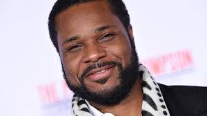 Michelle Bare's Instagram, Twitter & Facebook