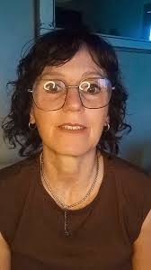 Si llegaste hasta el final del vídeo, es posible que algo de esto te  resuene. , Aprovecha este año nuevo para escucharte, sentirte, reconocerte,  .solo eso: reconocerte, sin juzgar., La respiración ...