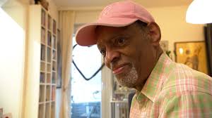 Ray Lynch gibt mit 80 Jahren immer noch Stepptanz- und Jazzkurse in seiner  Tanzschule