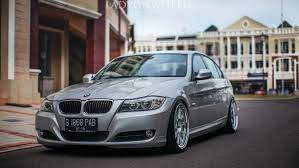 Bmw E90 Lci Ssr Sp3 Abdee Faishal Indonesian Stance Bmw Indonesian Fitment Ladyonwheels 15 Jpg 5370 3021 Bmw Bmw 320d Bmw Car