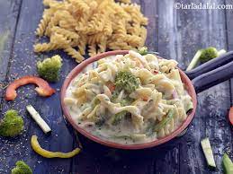व्हाइट सॉस में पास्ता रेसिपी, Pasta in White Sauce Recipe In Hindi