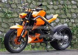 Memodifikasi motor ialah merubah suatu style motor dari gaya pabrik berubah menjadi lebih keren, cantik, dan tampak unik dari pada yang lain. Berita Modifikasi Yamaha Byson Terbaru Hari Ini