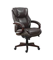 Constructed with dark brown bonded leather upholstery and understated wood accents, this brown leather office chair maximizes comfort with features like padded armrests, supportive back cushions, and pillowed body layers. La Z Boy 45783 Bellamy Executive Bonded Leather Office Chair Coffee Brown Check More At Http T Leather Office Chair Executive Office Chairs Office Chair