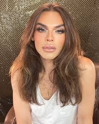 Logan Masters's Instagram, Twitter & Facebook