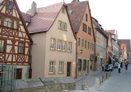 Viele niedergelassene ärzte und die anregiomed klinik rothenburg ob der tauber sind ganz in der nähe. Wohnen In Der Altstadt Von Rothenburg Das Geht Verein Alt Rothenburg E V
