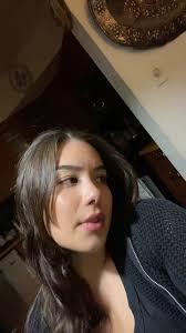 Ana Anderson (@anabananas16)