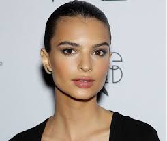 We did not find results for: News Marie Claire Emily Ratajkowski Emily Ratajkowski Blurred Lines Girl Movies