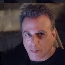 Chelsea Lyons (@LollipopCrumbs)