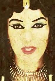 Watch Lisa Eldridge History S Best And Worst Makeup Trends Thefashionspot Bad Makeup Egypt Makeup Makeup Trends