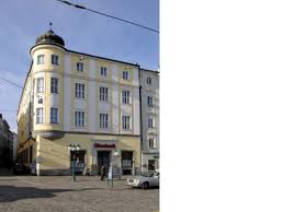 Wählen sie km für eine sortierung nach entfernung von ihrem standort und sie sehen sofort die am nächsten gelegenen filialen von postbank. Denkmaldatenbank Denkmaler Bank Fur Oberosterreich Und Salzburg Stadtgeschichte Linz