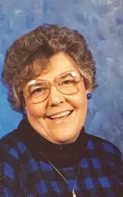 Leah Comer's Instagram, Twitter & Facebook