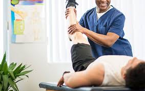 Fysiotherapie behandelingen kunnen helpen bij vreselijke nek pijn, lees hier precies hoe eigenlijk