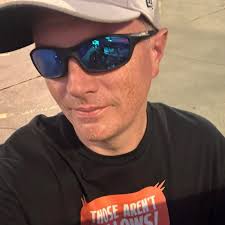 The 2012 Colts weren't supposed to be good. A rookie quarterback, a  brand-new coaching staff, and a team that had gone 2-14 the year before?  Expectations were low. But Andrew Luck had