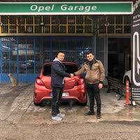 The new grandland x hybrid4. Opel Garage