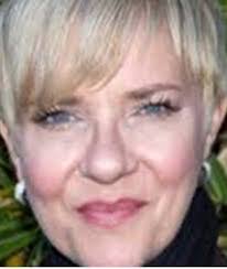 Cara Riggs's Instagram, Twitter & Facebook