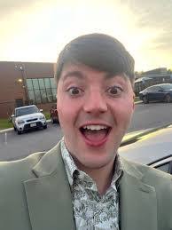 Heidi Barton's Instagram, Twitter & Facebook