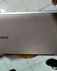 Laptop acer 5 jutaan ini adalah salah satu tipe laptop berbodi ramping yang mudah dibawa kemana saja. Laptop Acer One 14 Z476 Procesor Intel Jual Beli Laptop Bali Denpasar Facebook
