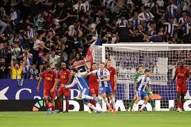 Espanyol score stoppage-time equaliser against Valencia to continue strong start to season