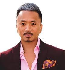 Robert Riddick's Instagram, Twitter & Facebook