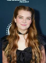 McKenna Grace oLanta H ምበባቶ Mmus 0