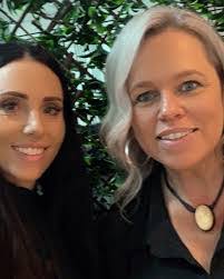 Simone Morrow's Instagram, Twitter & Facebook