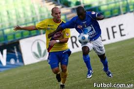El deportivo italia cambió de nombre para salvar el equipo aliándose con la alcaldía del municipio chacao y pasó a llamarse deportivo italchacao desde 1999 hasta que descendió a segunda división en el 2005 por razones económicas, revivió como deportivo italia en el 2008 consiguiendo su último galardón (como subcampeones de venezuela. Deportivo Italia Y Trujillanos Se Veran Las Caras Esta Noche En Valera Futbol Com Ve La Vinotinto Futbol De Venezuela Futbol Venezolano