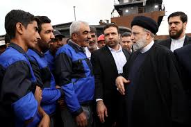 جشن احیای 610 واحد راکد تولیدی و صنعتی استان هرمزگان