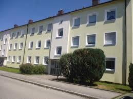 Derzeit 80 freie mietwohnungen in ganz burghausen. 3 Zimmer Wohnung Zu Vermieten 84489 Burghausen Mapio Net