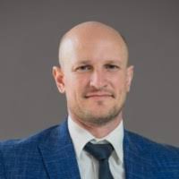 900+ "Brits" profiles