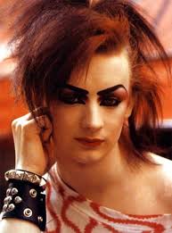 Tumblr is a place to express yourself, discover yourself, and bond over the stuff you love. Pin By Gladys Almont On 1980s Fashion Subcultures Underground And Alternative Plus Designers Boy George George New Romantics