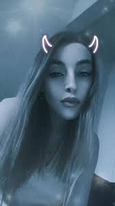 Dominique Ellen Hewitt