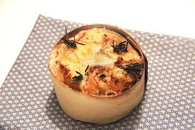 Fromages et vins » recettes » recette de fromage » recette savoyarde » recette de mont d'or. Mont D Or A L Ail Et Au Vin Blanc Not Parisienne