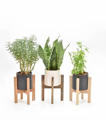 30 inch tall mid century modern plant stand, original design for indoor planter, solid wood hand made in canada, pot not included. Mid Century Modern Planter Mid Century Planter Stand Modern Pflanzenkubel Pflanzen Draussen