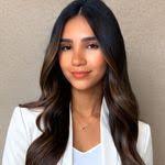 Ellen Gola's Instagram, Twitter & Facebook