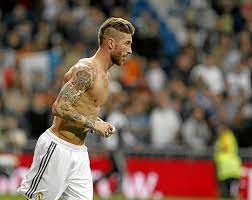 Capitán del real madrid c.f y de la selección española de fútbol. Sergio Ramos Shows Off His Physique Marca Com English Version