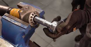 Spätestens nach 80.000 km, danach alle 20.000 km, sollte es mit dem auto auf einen prüfstand gehen. Anleitung Vw Polo 9n Stossdampfer Hinten Wechseln