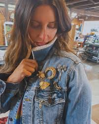 Brooch Dump…your jacket!! 🪡 💎 Come design your own just like leading  brands. 100% authentic vintage & your own vibe here at Sister Salvage &  Soles. Open today and every Thursday through