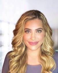 Tiffany Etheridge's Instagram, Twitter & Facebook