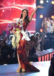Catriona gray, la reina de la belleza filipina, quien fue coronada miss universo 2018, fue recibida con un desfile de bienvenida por las principales avenidas de manila. Asi Se Ve La Nueva Miss Universo Catriona Gray Sin Maquillaje