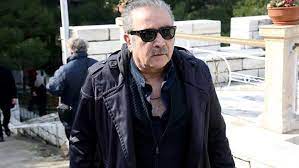 Τώρα ο μήτσος, η ελενίτσα. O Lazopoylos Sthn Khdeia Ths Gynaikas Toy Antio Koritsi Moy Apo Emena Kai Thn Korh Soy Nassosblog Gr
