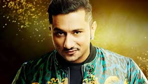 Yo yo honey singh का childhood और education. Yo Yo Honey Singh Biography Wiki Height Age Wife Family More Biography Tips