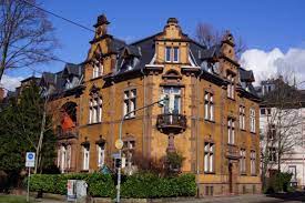 Alles über das wohnen und leben in wiehre (freiburg im breisgau) von immobilienscout24 mit hilfreichen tipps und statistiken rund um das wohnumfeld. 3 Zimmer Wohnung Zum Verkauf Basler Str 17 79100 Freiburg Wiehre Mapio Net