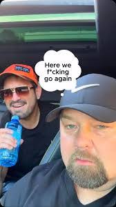 Melissa Philpott's Instagram, Twitter & Facebook